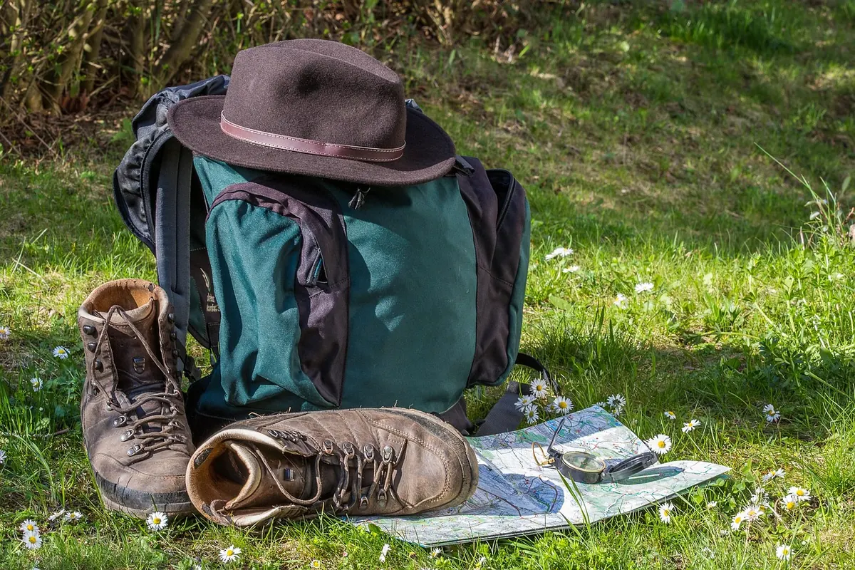 Countryside Walk Day Pack Checklist: 15 Essentials for British Weather